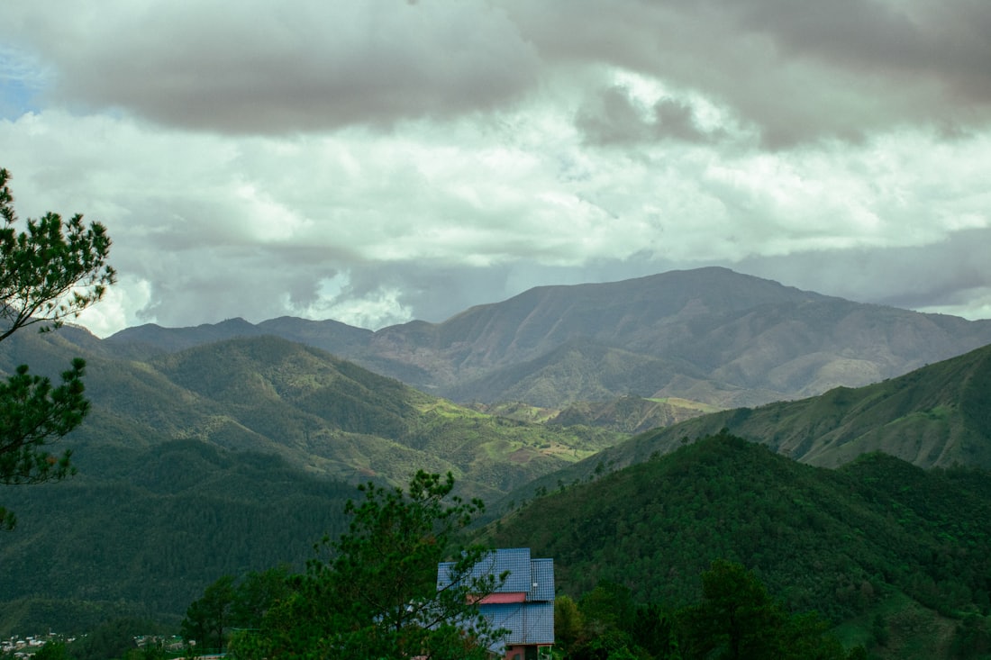 The mountain range and drifting cloud — Jarabacoa & Constanza, Dominican Republic