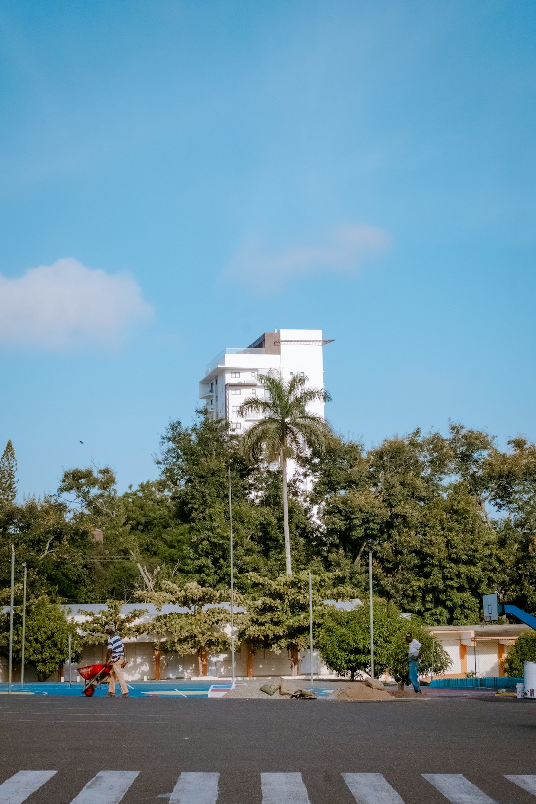 The monument tower above the streets — Santiago, Dominican Republic